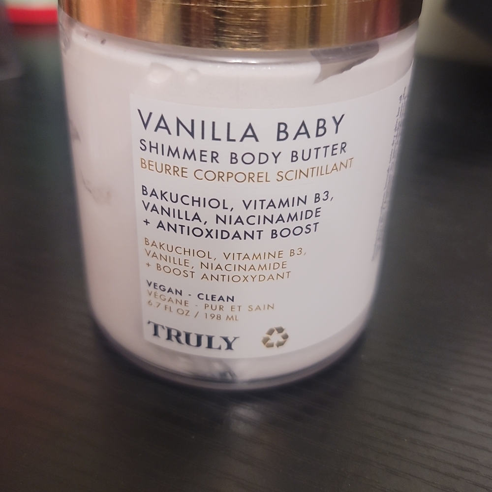 TRULY Vanilla Baby Shimmer Body Butter